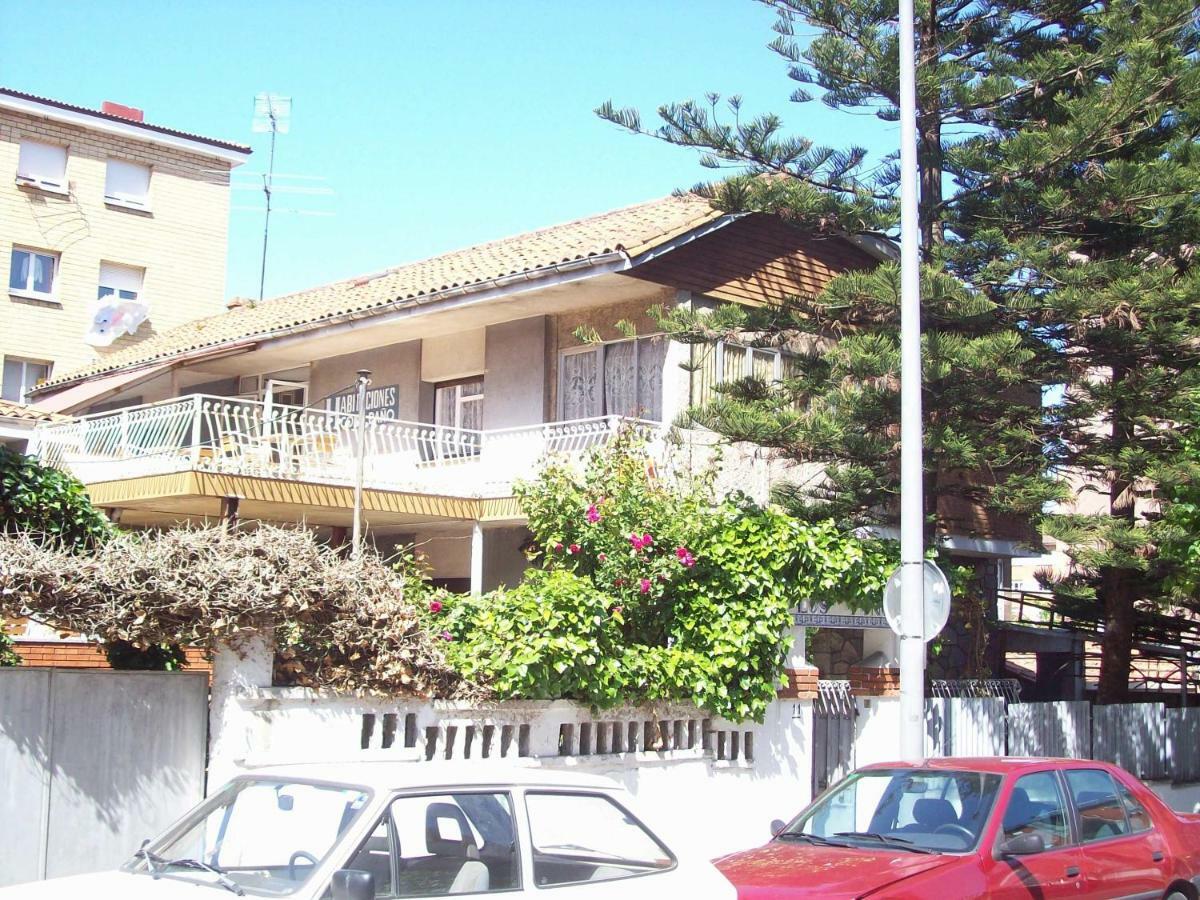 Pension Los Pinos גיחון מראה חיצוני תמונה